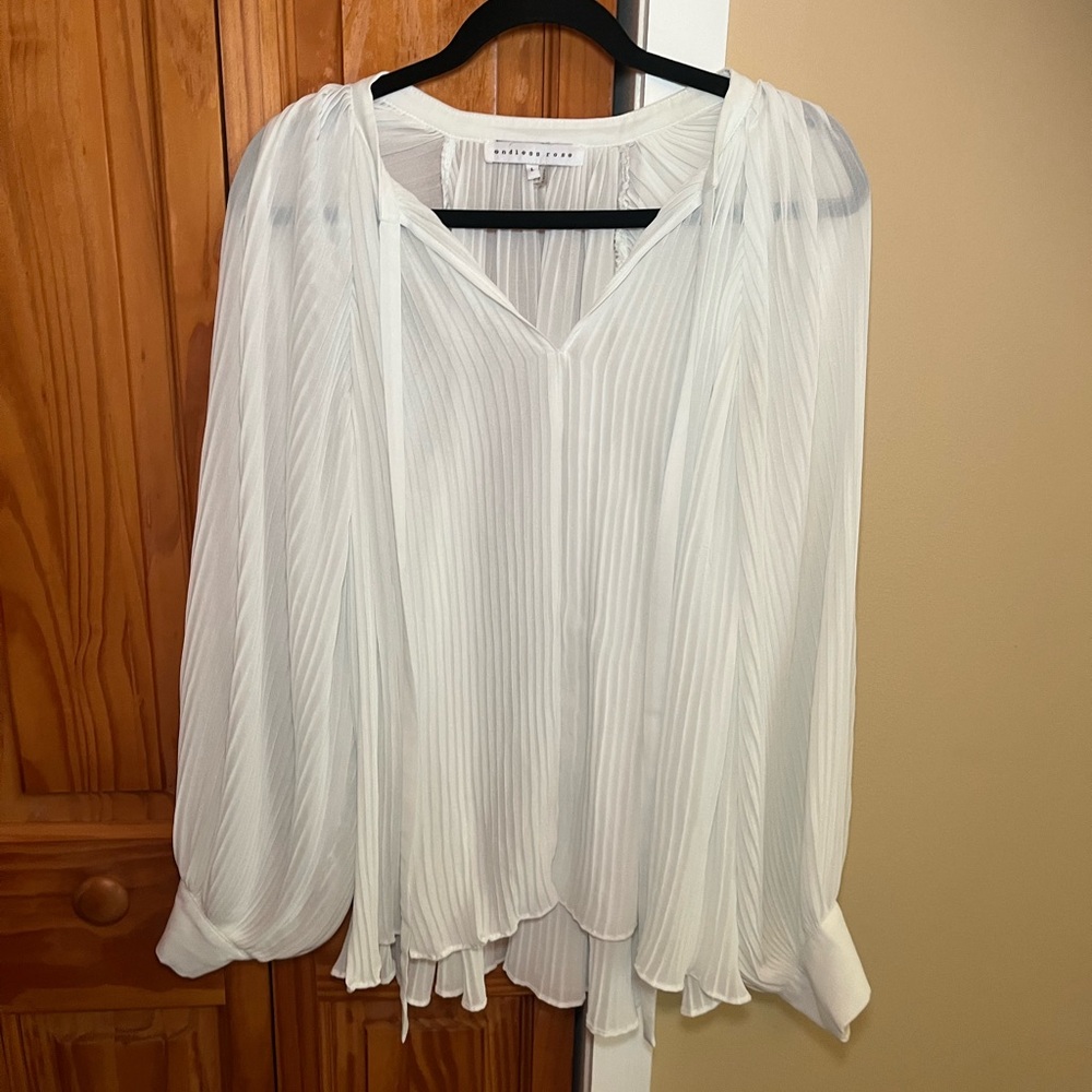 Endless Rose Elegant White Pleated Blouse Size L